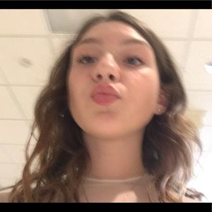 Meet your Posher, Catie